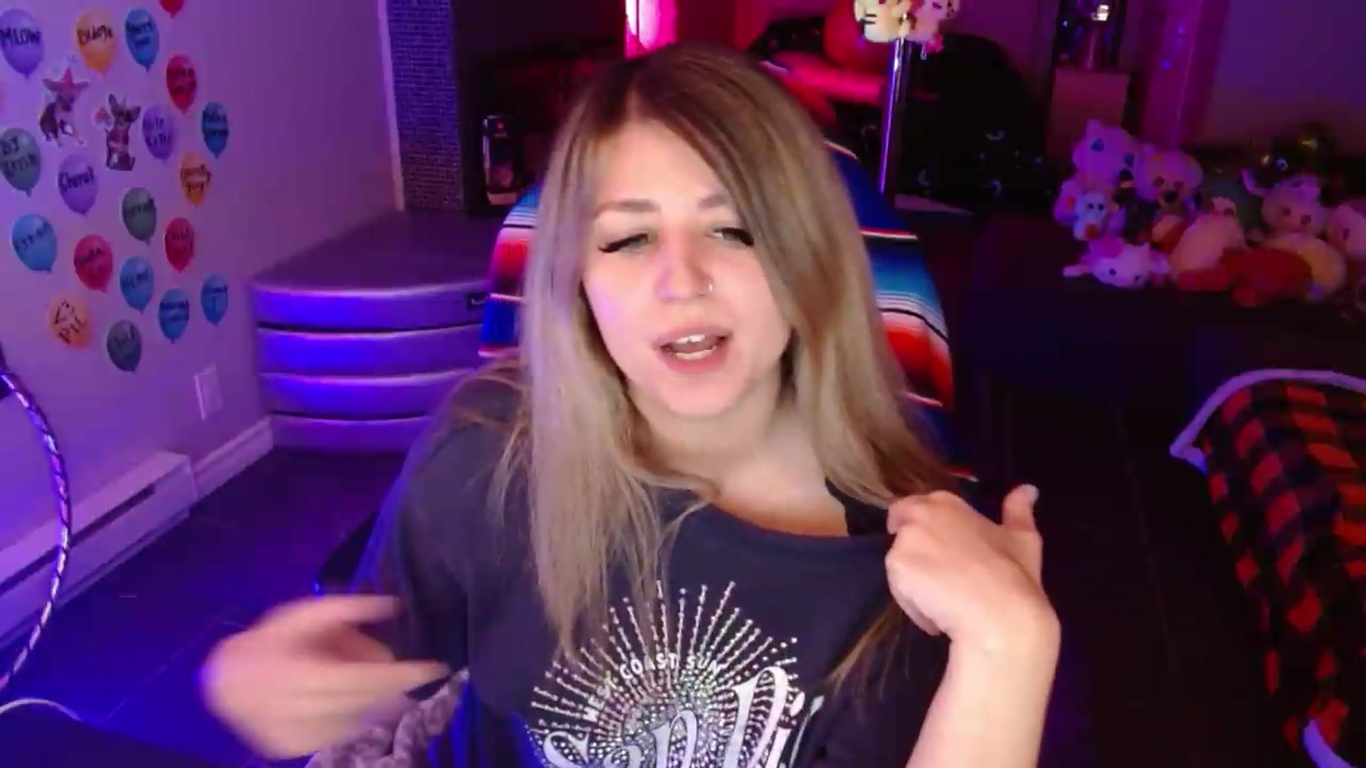 Gallery image thumbnail from Serafina's myfreecams stream on, 08/12/2026, 04:10 image 16 of 20