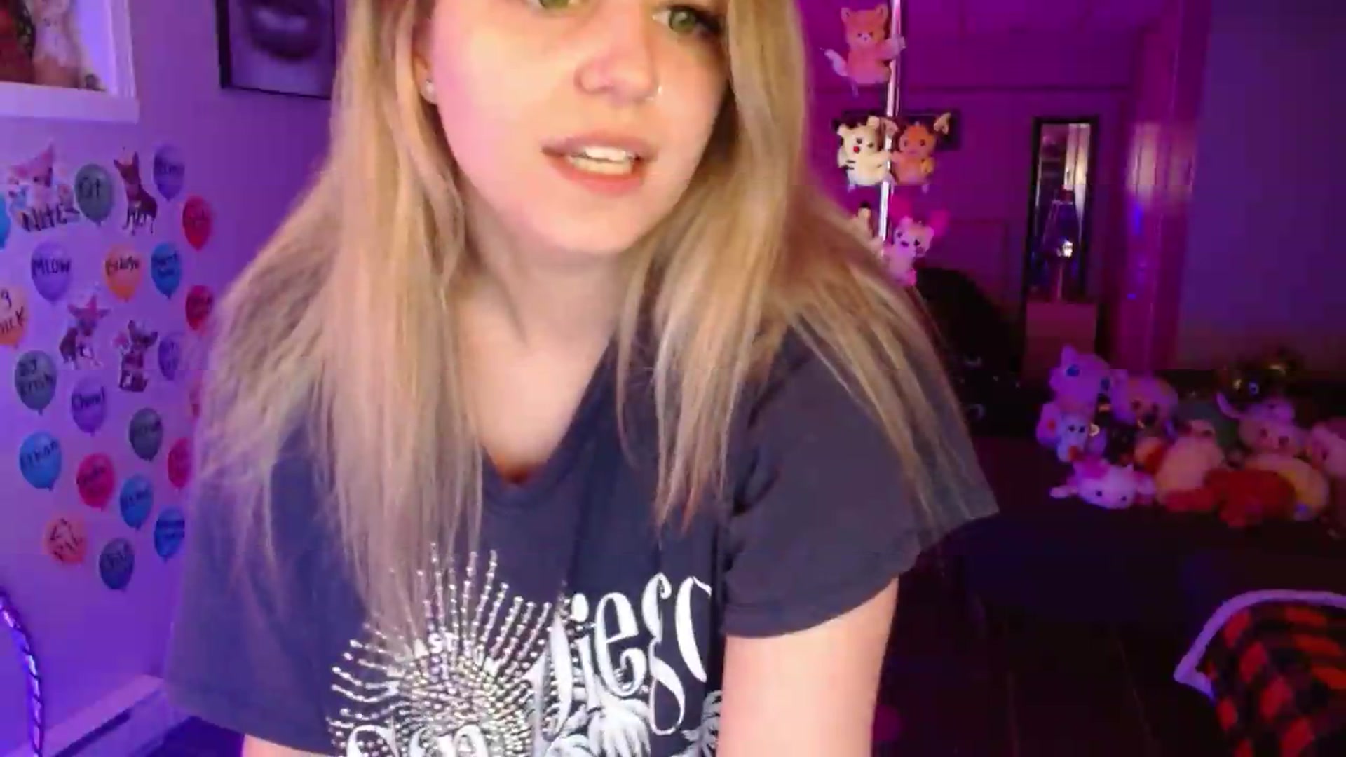 Gallery image thumbnail from Serafina's myfreecams stream on, 08/12/2026, 04:10 image 9 of 20