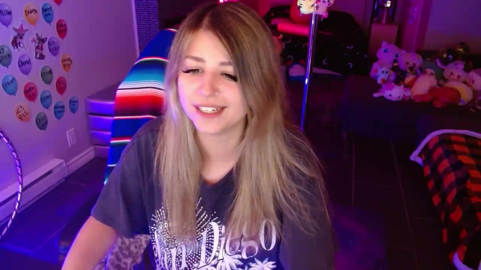 Gallery image thumbnail from Serafina's myfreecams stream on, 08/12/2026, 04:10 image 6 of 20