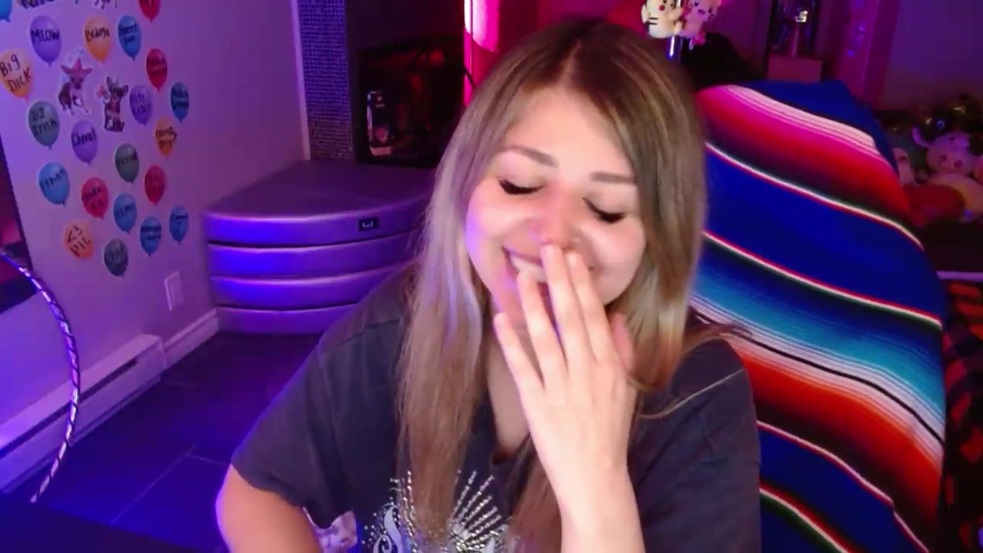 Gallery image thumbnail from Serafina's myfreecams stream on, 08/12/2026, 06:20 image 18 of 20
