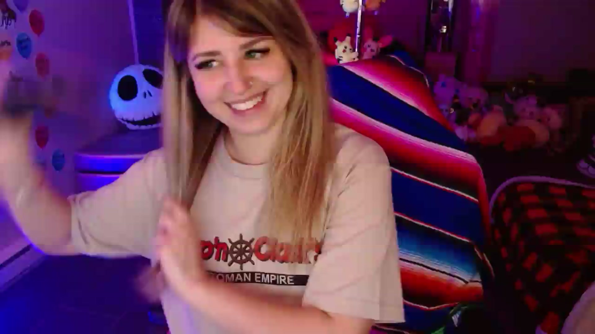 Gallery image thumbnail from Serafina's myfreecams stream on, 08/14/2026, 03:55 image 12 of 20