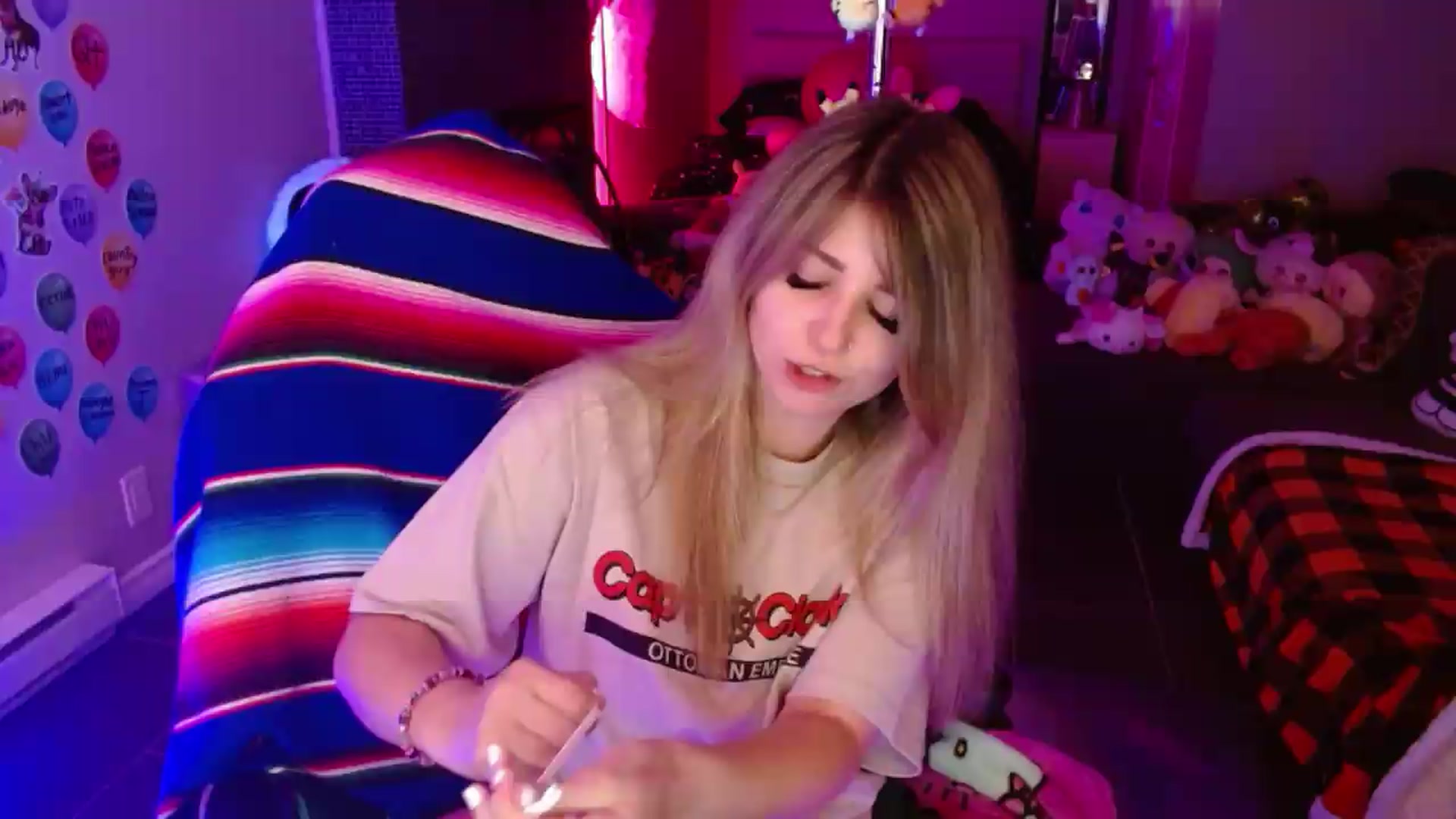 Gallery image thumbnail from Serafina's myfreecams stream on, 08/14/2026, 03:55 image 20 of 20