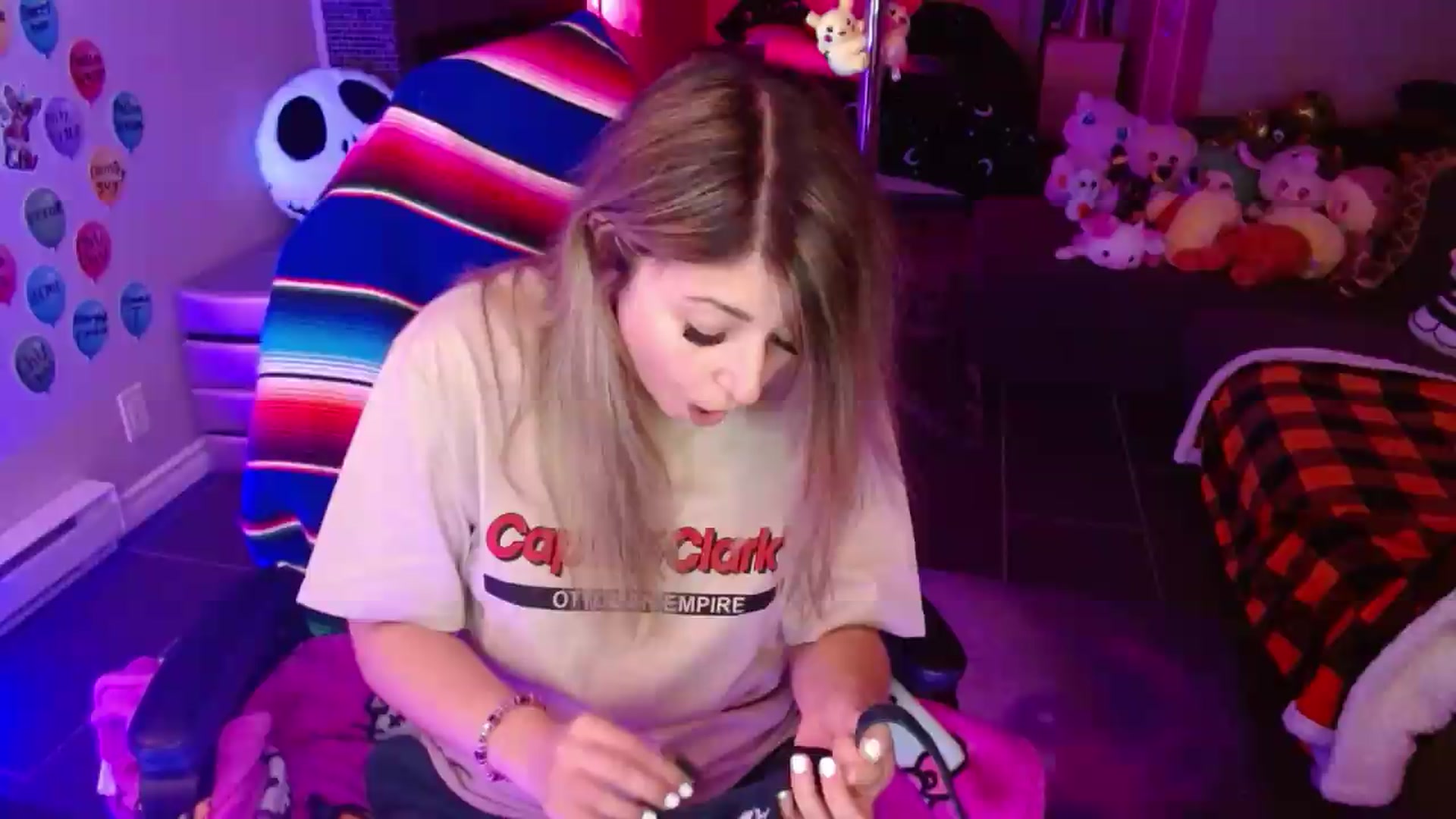 Gallery image thumbnail from Serafina's myfreecams stream on, 08/14/2026, 03:55 image 4 of 20