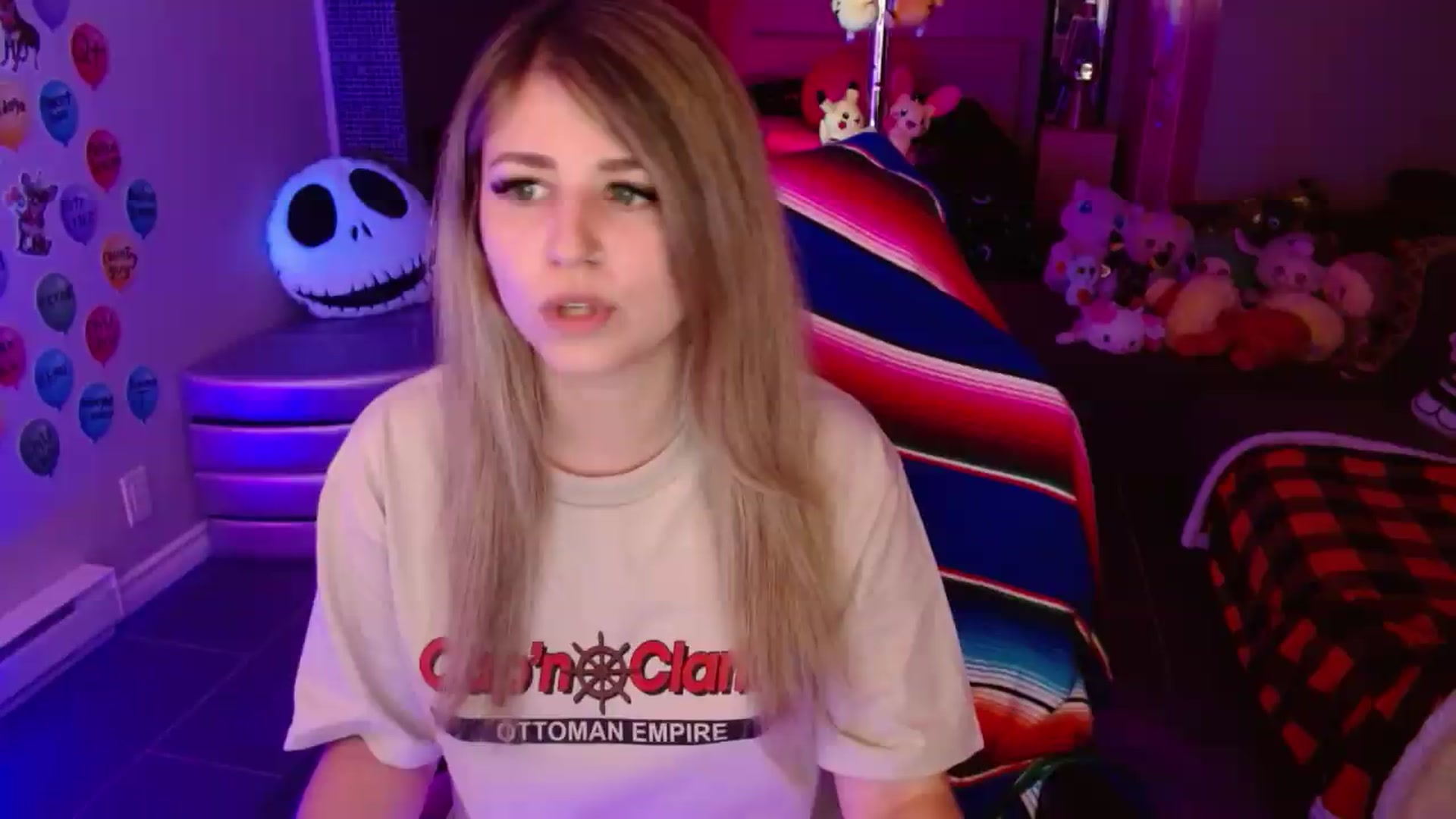 Gallery image thumbnail from Serafina's myfreecams stream on, 08/14/2026, 03:55 image 13 of 20