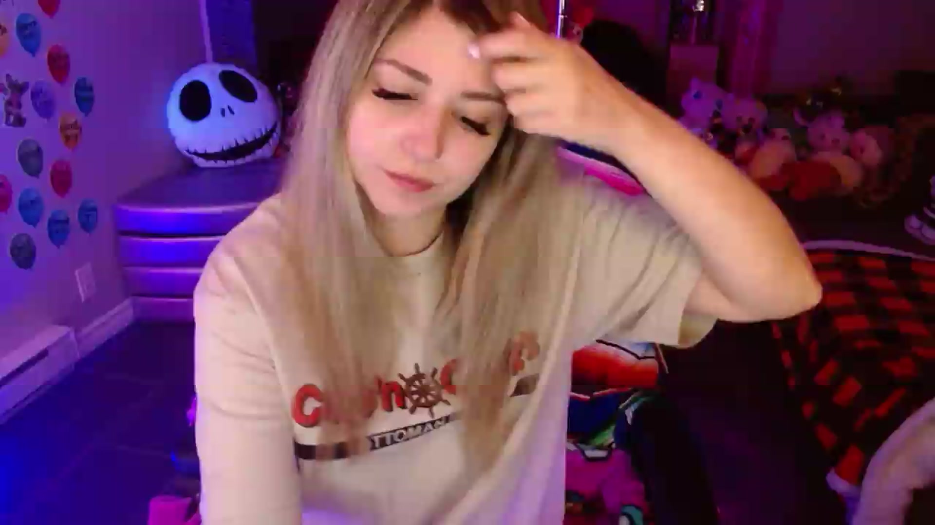 Gallery image thumbnail from Serafina's myfreecams stream on, 08/14/2026, 03:55 image 2 of 20