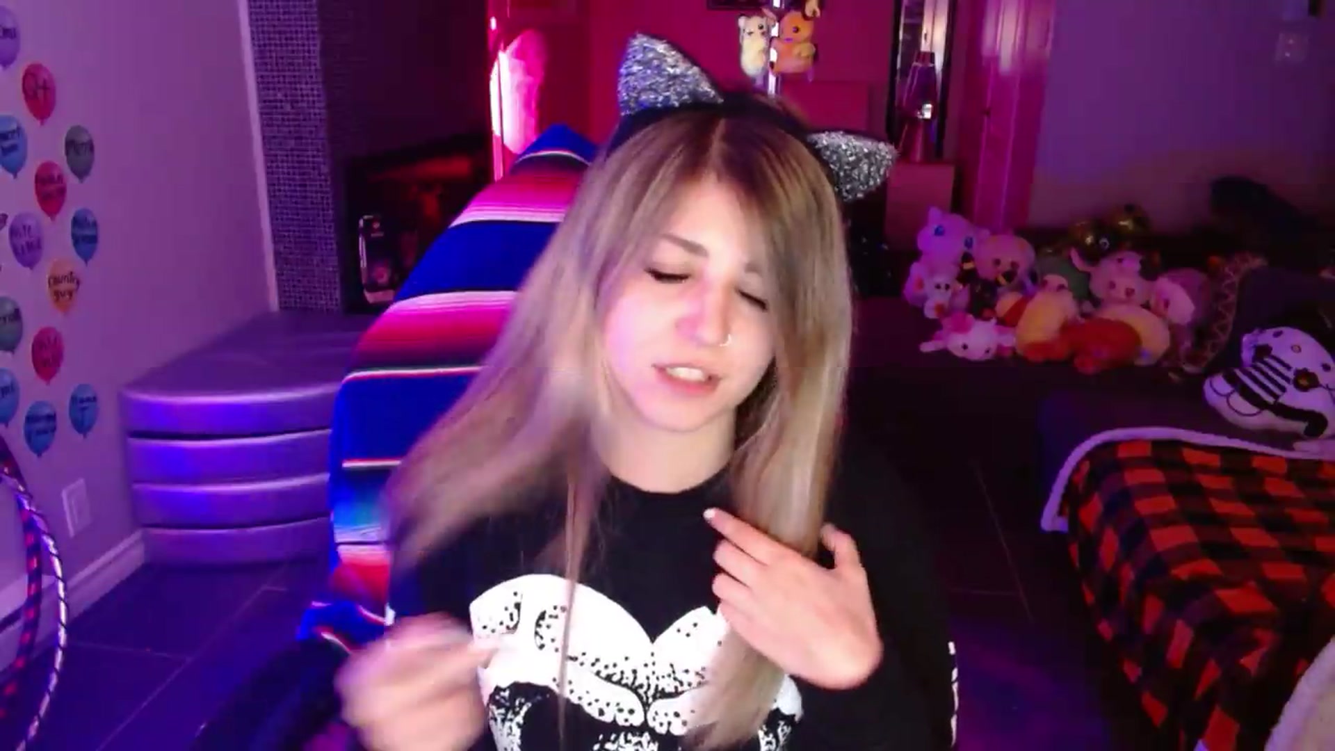 Gallery image thumbnail from Serafina's myfreecams stream on, 08/16/2026, 03:11 image 20 of 20