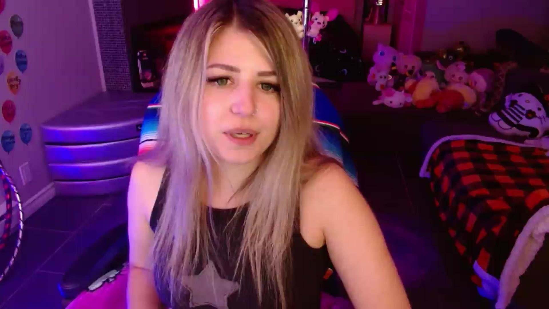 Gallery image thumbnail from Serafina's myfreecams stream on, 08/17/2026, 04:20 image 12 of 20