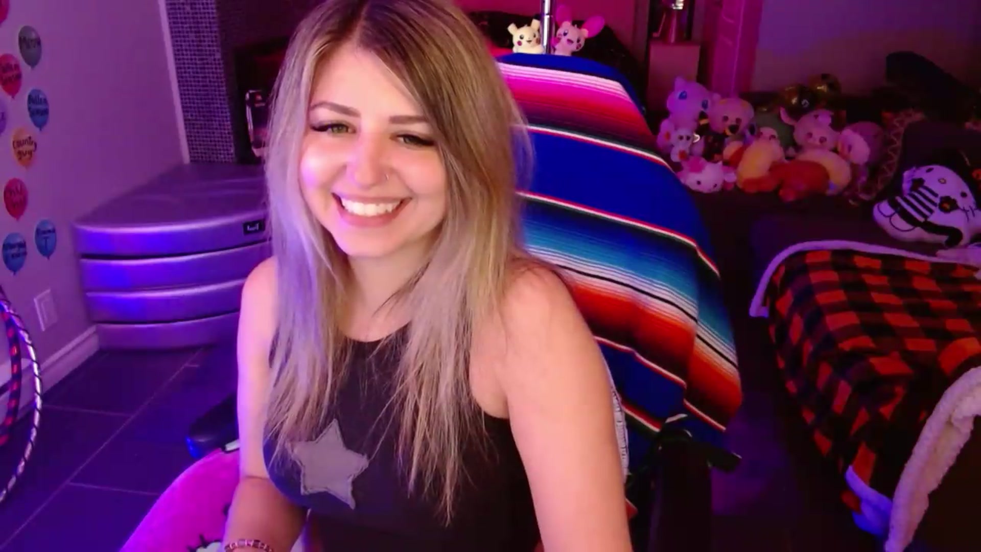 Gallery image thumbnail from Serafina's myfreecams stream on, 08/17/2026, 04:20 image 11 of 20