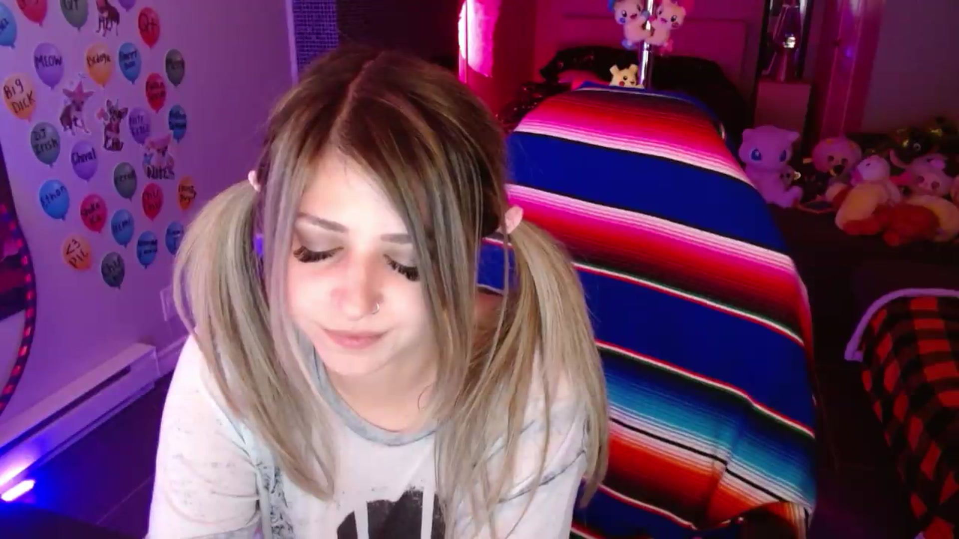 Gallery image thumbnail from Serafina's myfreecams stream on, 08/21/2026, 05:22 image 15 of 20