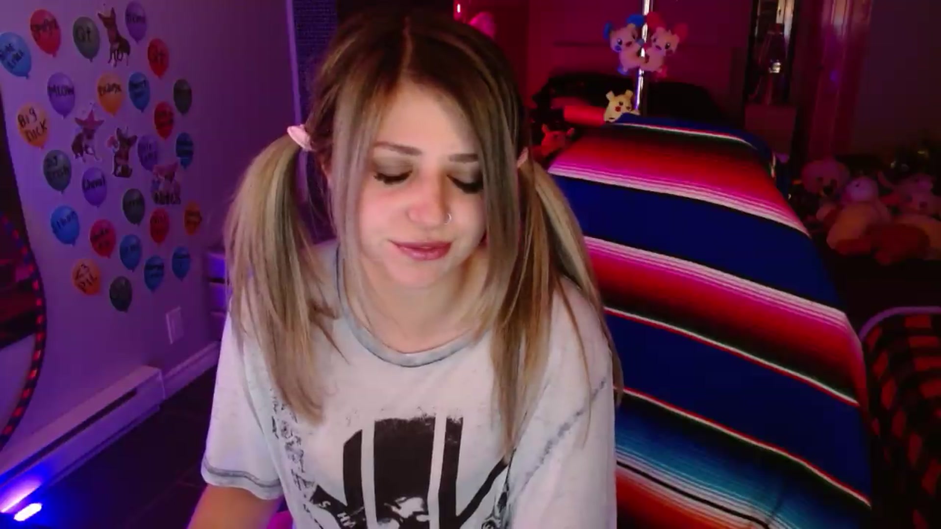 Gallery image thumbnail from Serafina's myfreecams stream on, 08/21/2026, 05:22 image 19 of 20