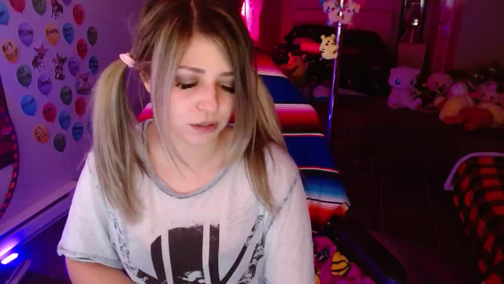 Gallery image thumbnail from Serafina's myfreecams stream on, 08/21/2026, 05:22 image 13 of 20