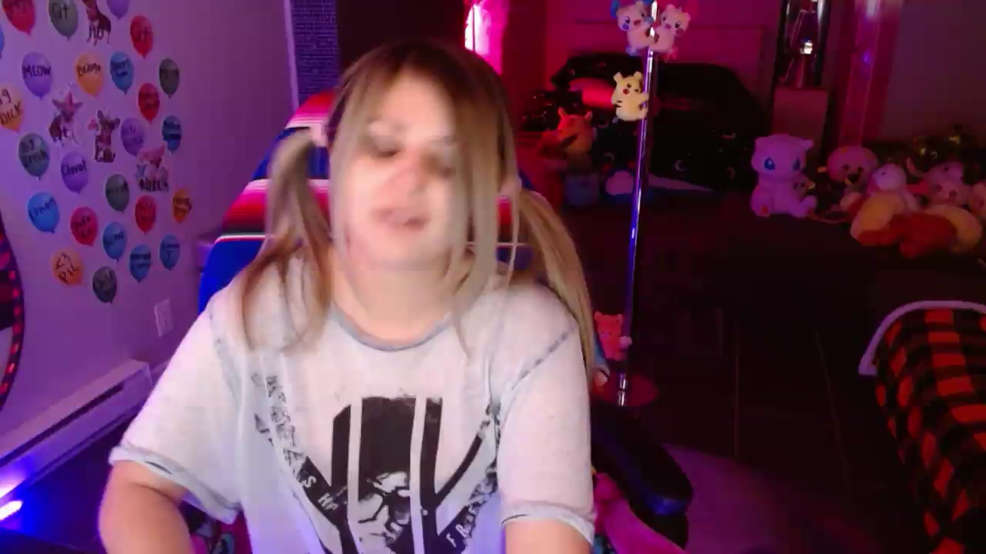 Gallery image thumbnail from Serafina's myfreecams stream on, 08/21/2026, 05:22 image 7 of 20