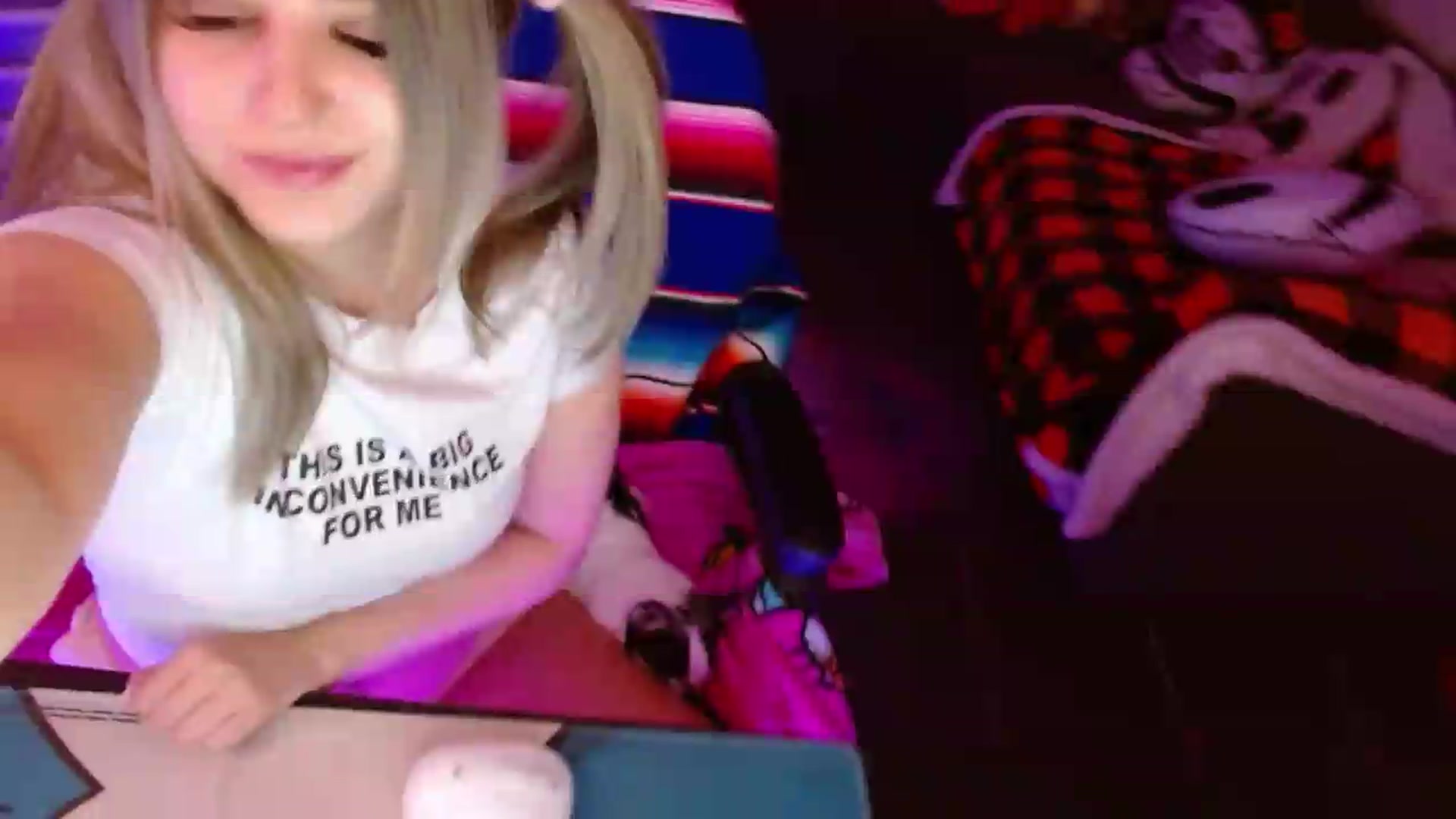 Gallery image thumbnail from Serafina's myfreecams stream on, 08/23/2026, 03:23 image 11 of 20