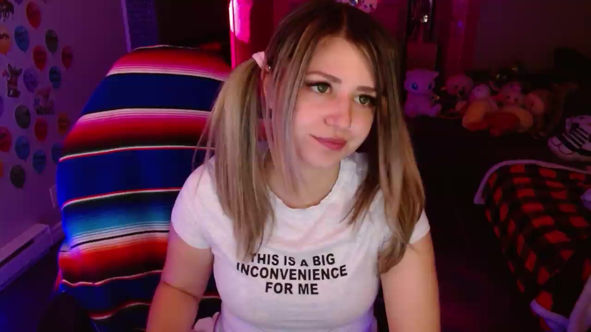 Gallery image thumbnail from Serafina's myfreecams stream on, 08/23/2026, 04:29 image 4 of 20
