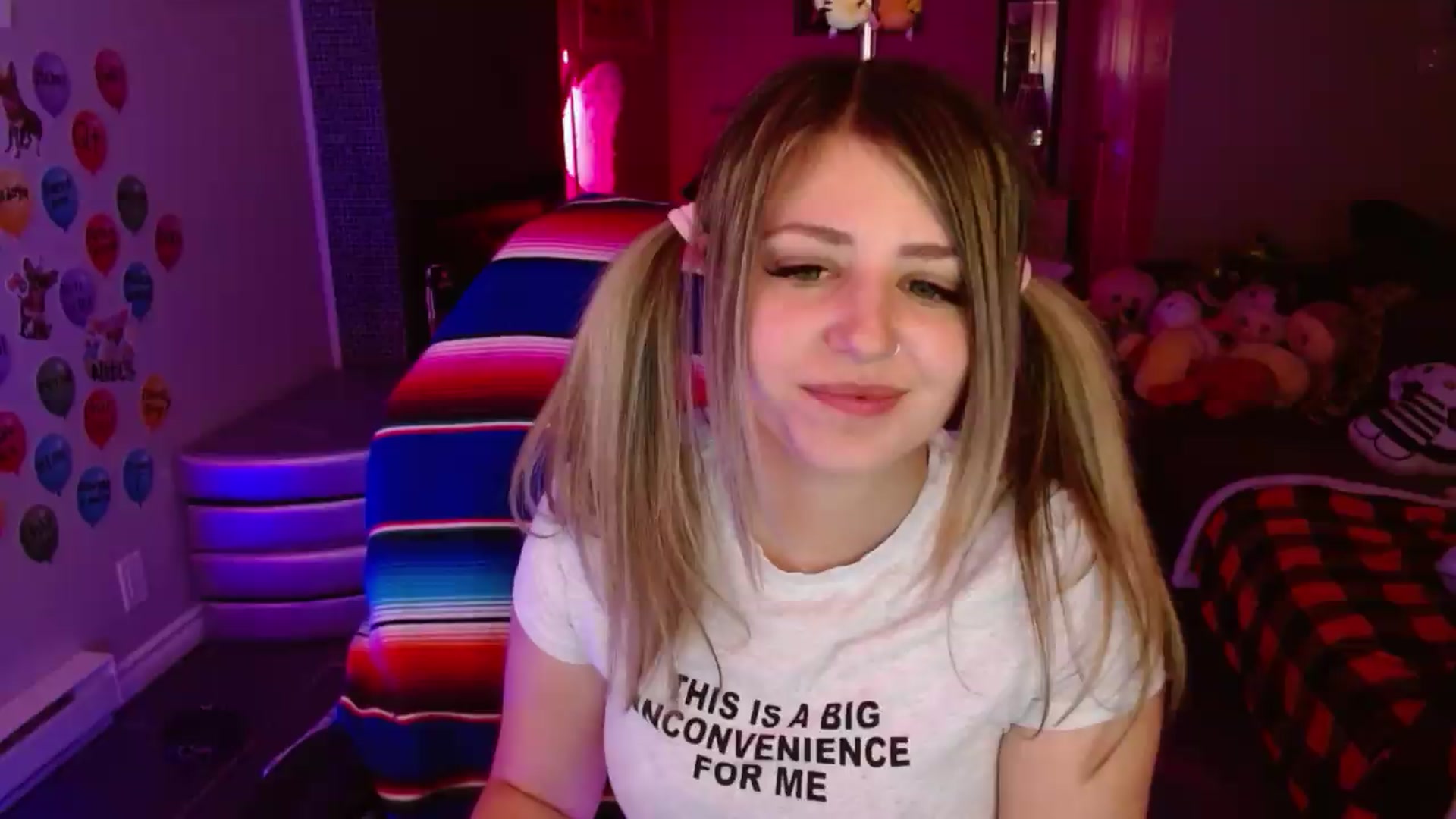 Gallery image thumbnail from Serafina's myfreecams stream on, 08/23/2026, 04:29 image 18 of 20