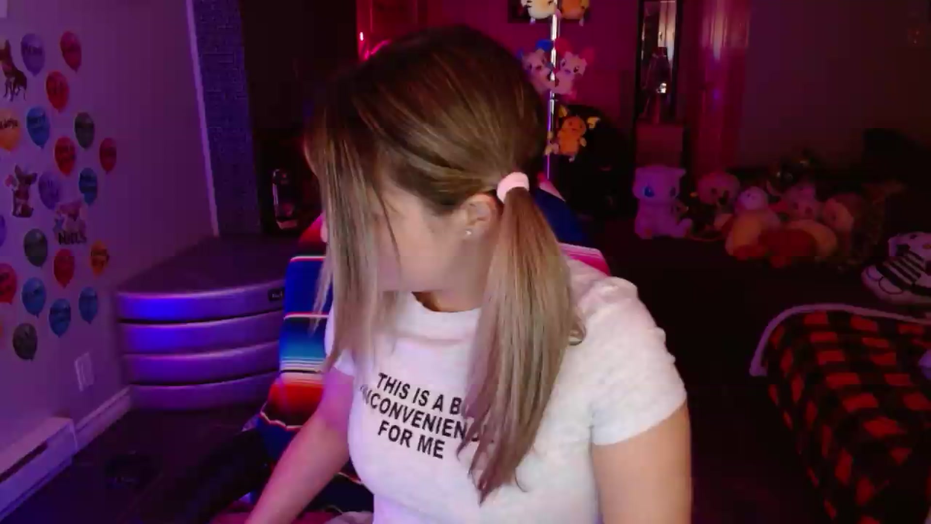 Gallery image thumbnail from Serafina's myfreecams stream on, 08/23/2026, 04:29 image 17 of 20