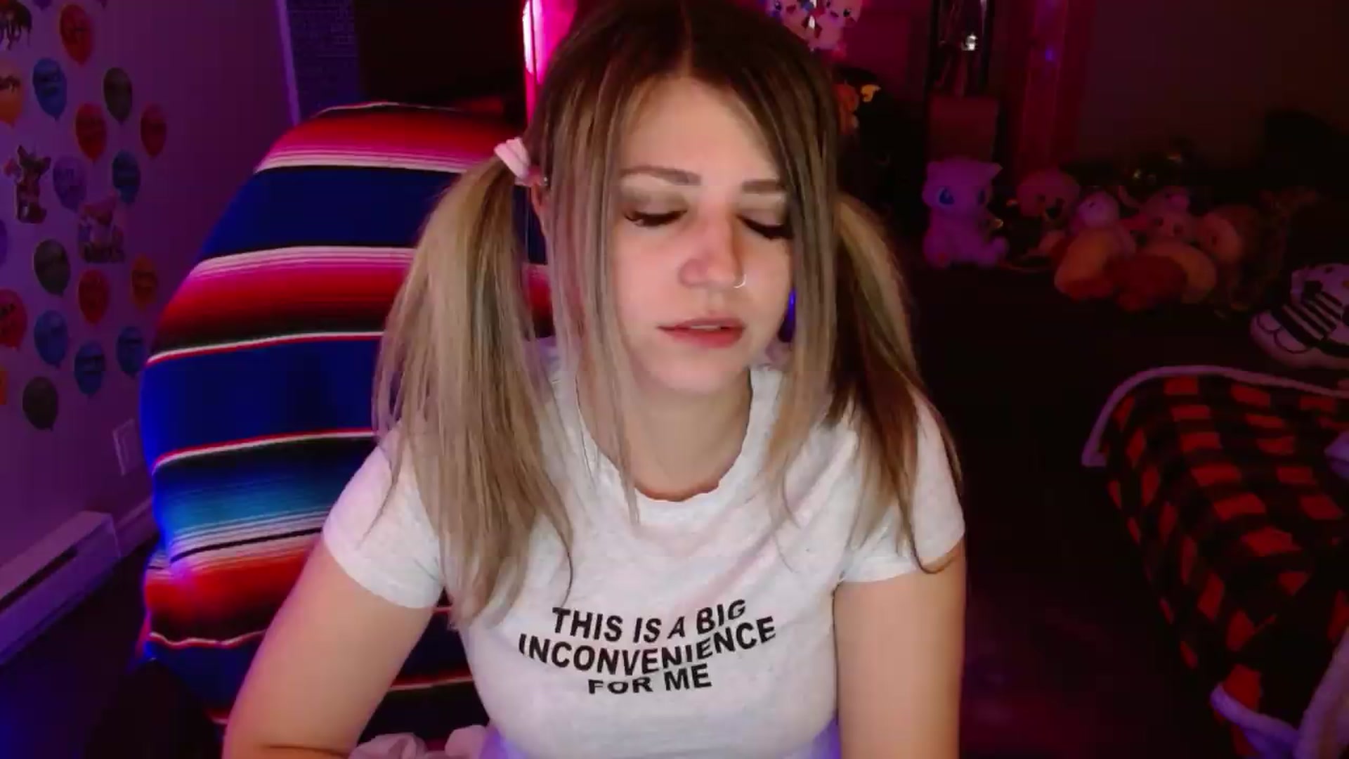 Gallery image thumbnail from Serafina's myfreecams stream on, 08/23/2026, 04:29 image 13 of 20
