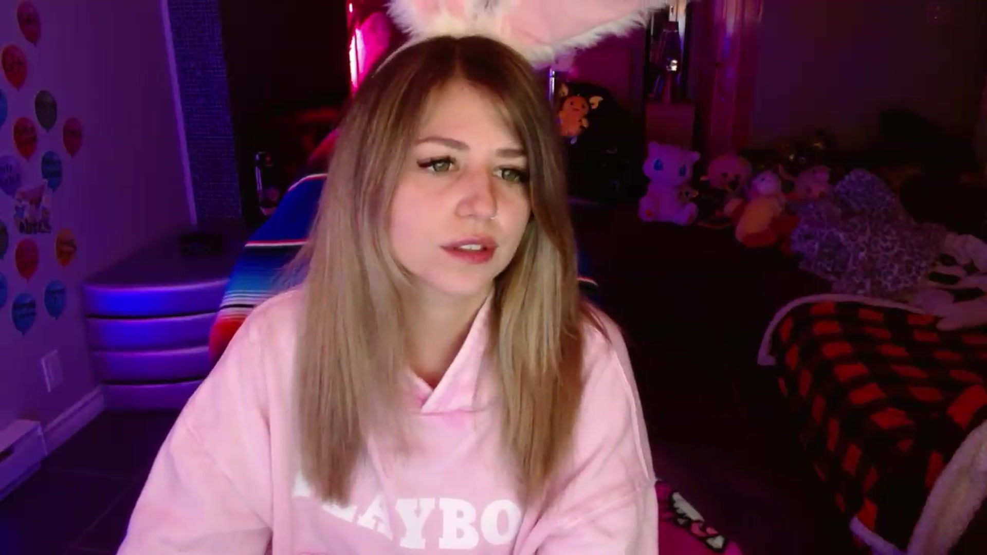 Gallery image thumbnail from Serafina's myfreecams stream on, 08/24/2026, 03:41 image 3 of 20