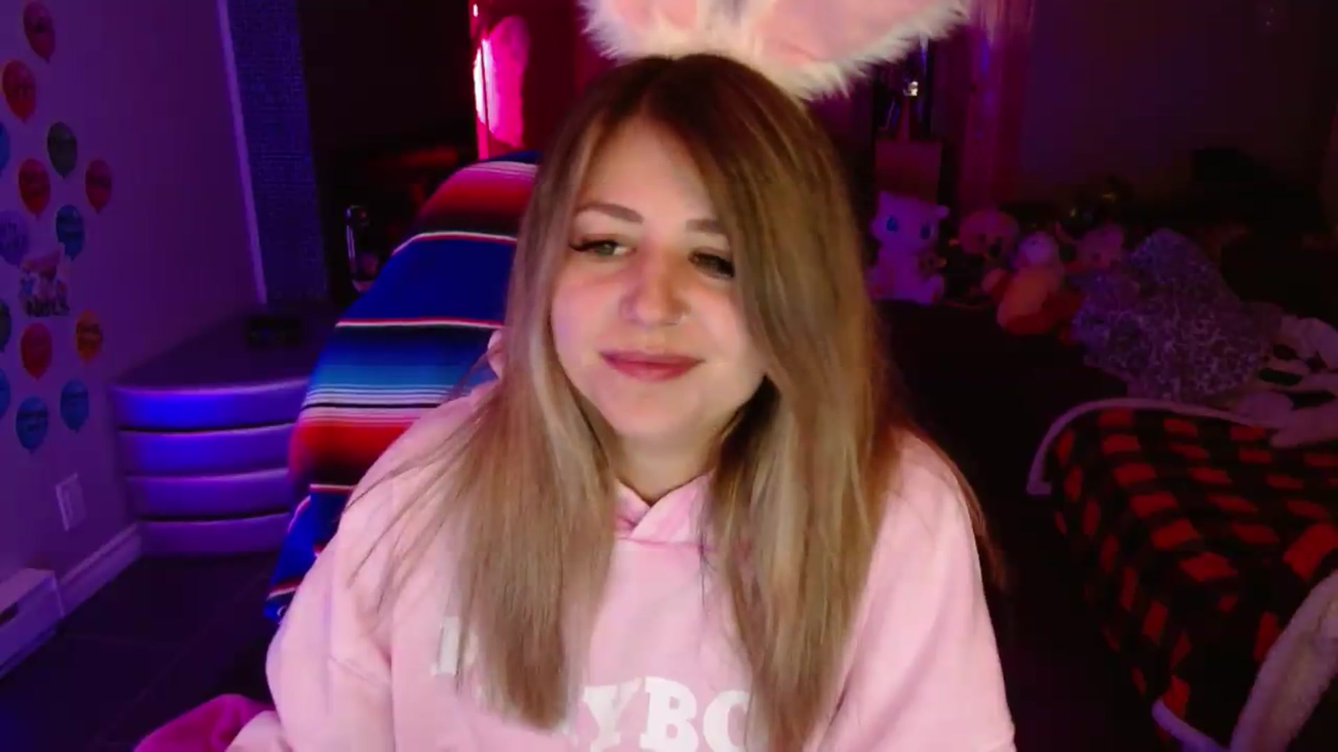Gallery image thumbnail from Serafina's myfreecams stream on, 08/24/2026, 03:41 image 6 of 20