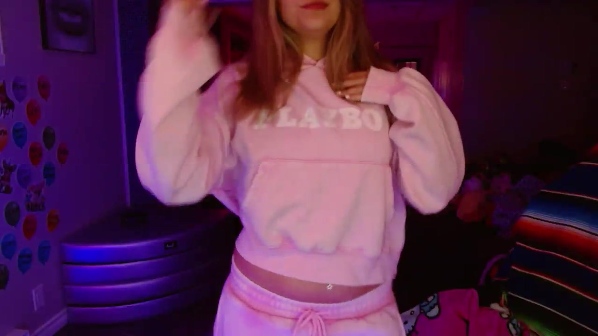 Gallery image thumbnail from Serafina's myfreecams stream on, 08/24/2026, 03:41 image 8 of 20