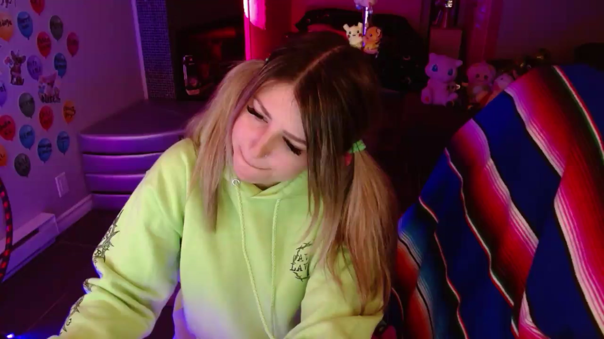 Gallery image thumbnail from Serafina's myfreecams stream on, 08/26/2026, 04:42 image 8 of 20