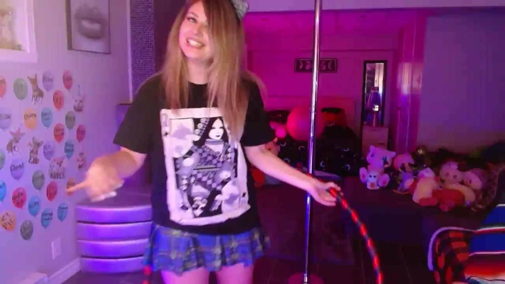 Gallery image thumbnail from Serafina's myfreecams stream on, 09/07/2026, 03:02 image 18 of 20
