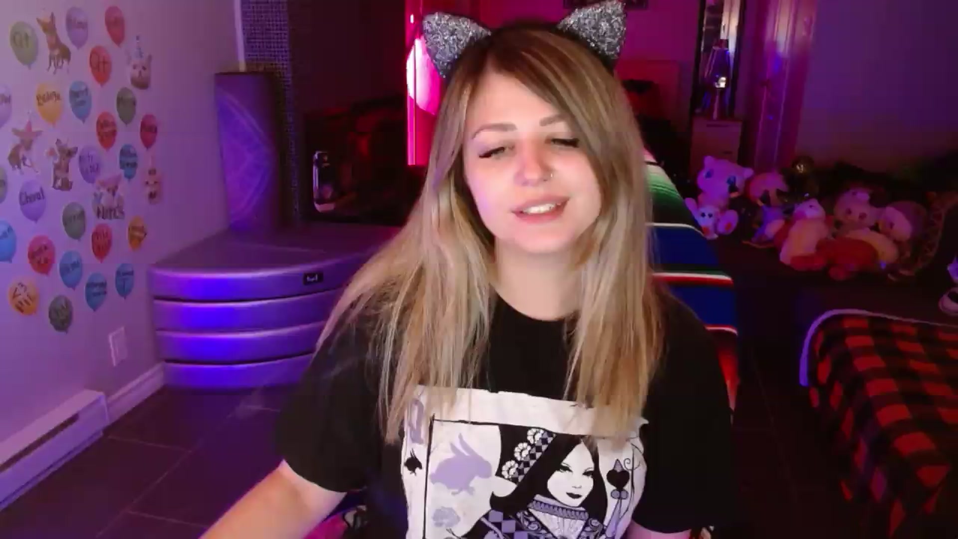 Gallery image thumbnail from Serafina's myfreecams stream on, 09/07/2026, 03:02 image 14 of 20
