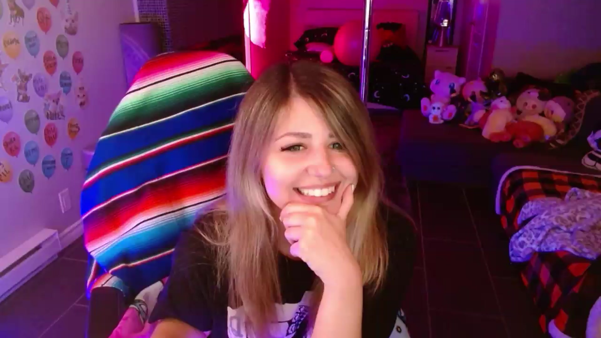 Gallery image thumbnail from Serafina's myfreecams stream on, 09/07/2026, 03:02 image 4 of 20