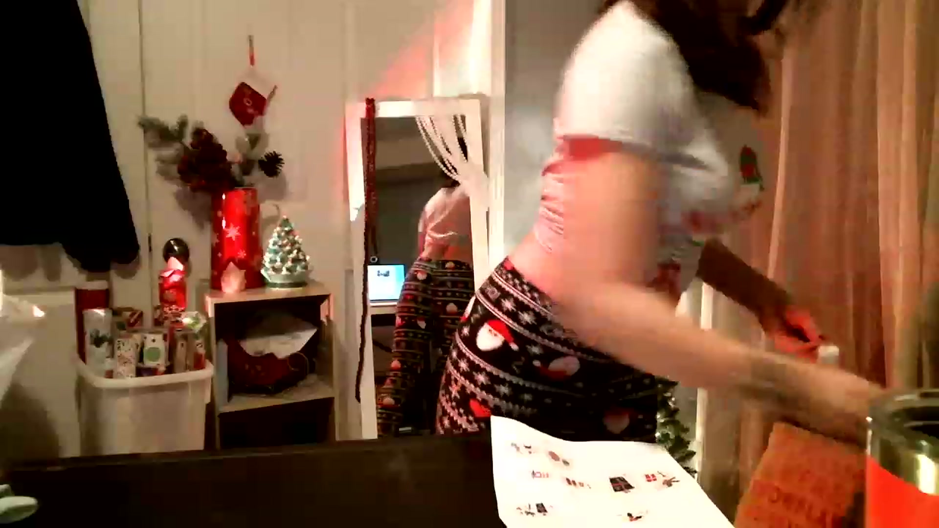 Gallery image thumbnail from SeraphinaR's myfreecams stream on, 12/23/2022, 16:28 image 9 of 20