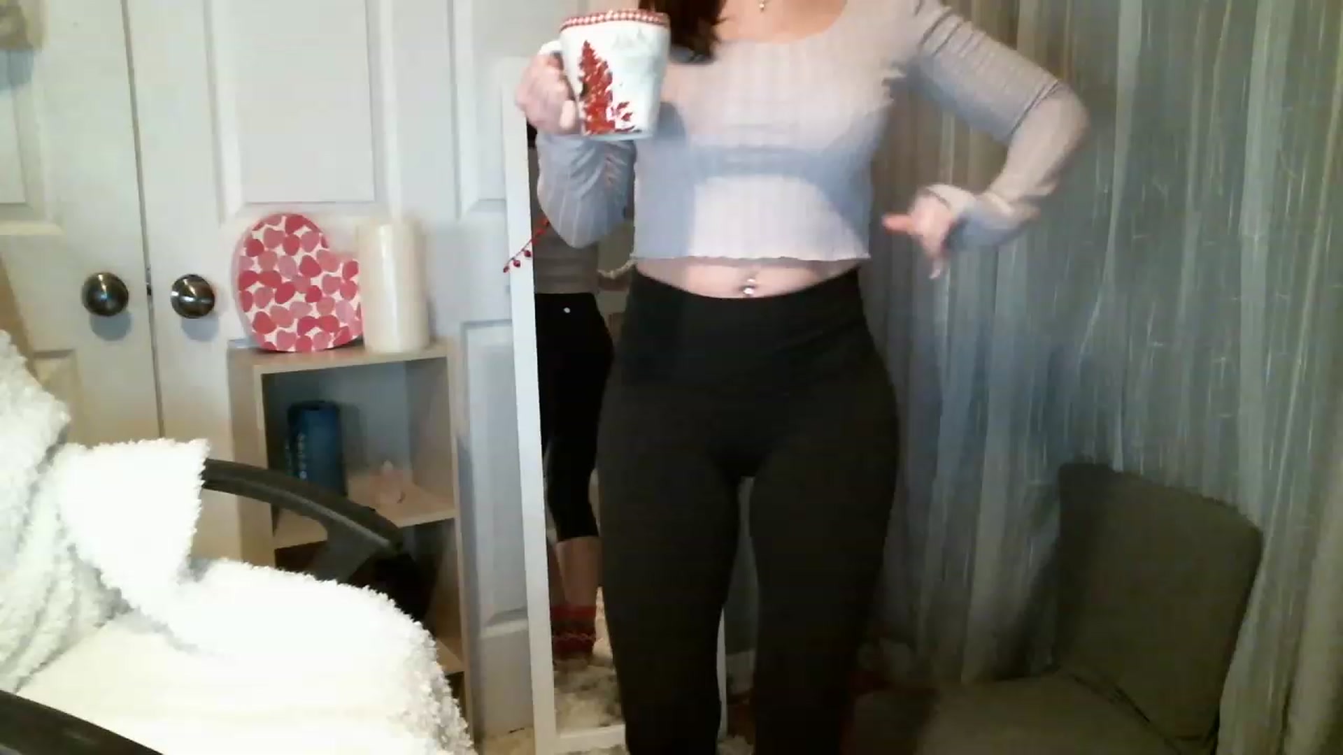 Gallery image thumbnail from SeraphinaR's myfreecams stream on, 02/18/2023, 21:21 image 1 of 20