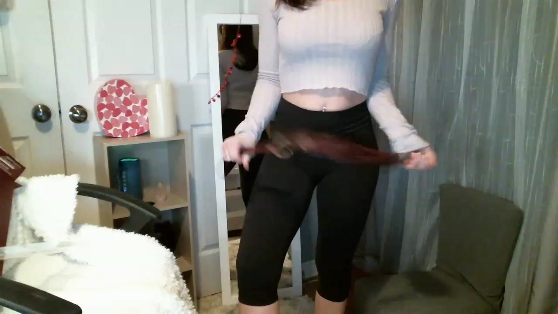 Gallery image thumbnail from SeraphinaR's myfreecams stream on, 02/18/2023, 21:21 image 14 of 20