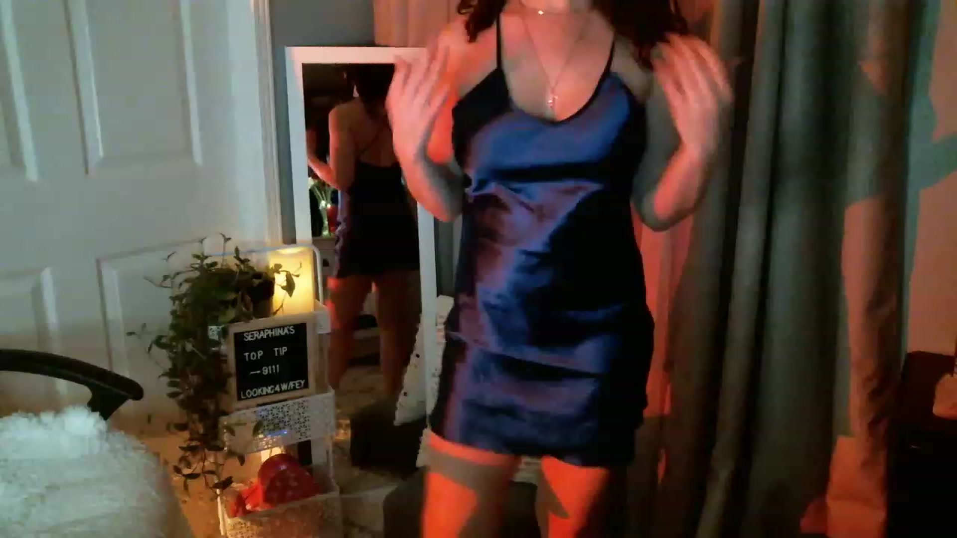 Gallery image thumbnail from SeraphinaR's myfreecams stream on, 03/02/2023, 03:12 image 1 of 20