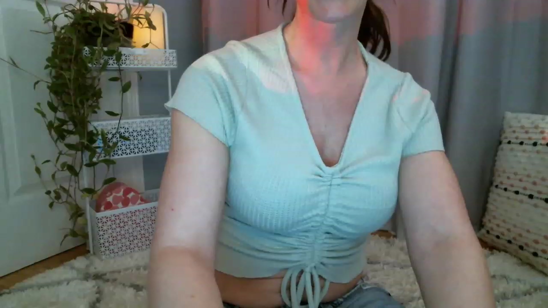 Gallery image thumbnail from SeraphinaR's myfreecams stream on, 03/19/2023, 19:56 image 3 of 20
