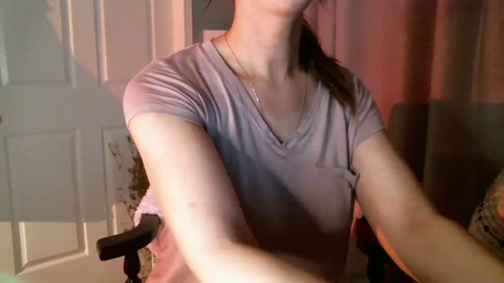 Gallery image thumbnail from SeraphinaR's myfreecams stream on, 03/23/2023, 01:31 image 17 of 20