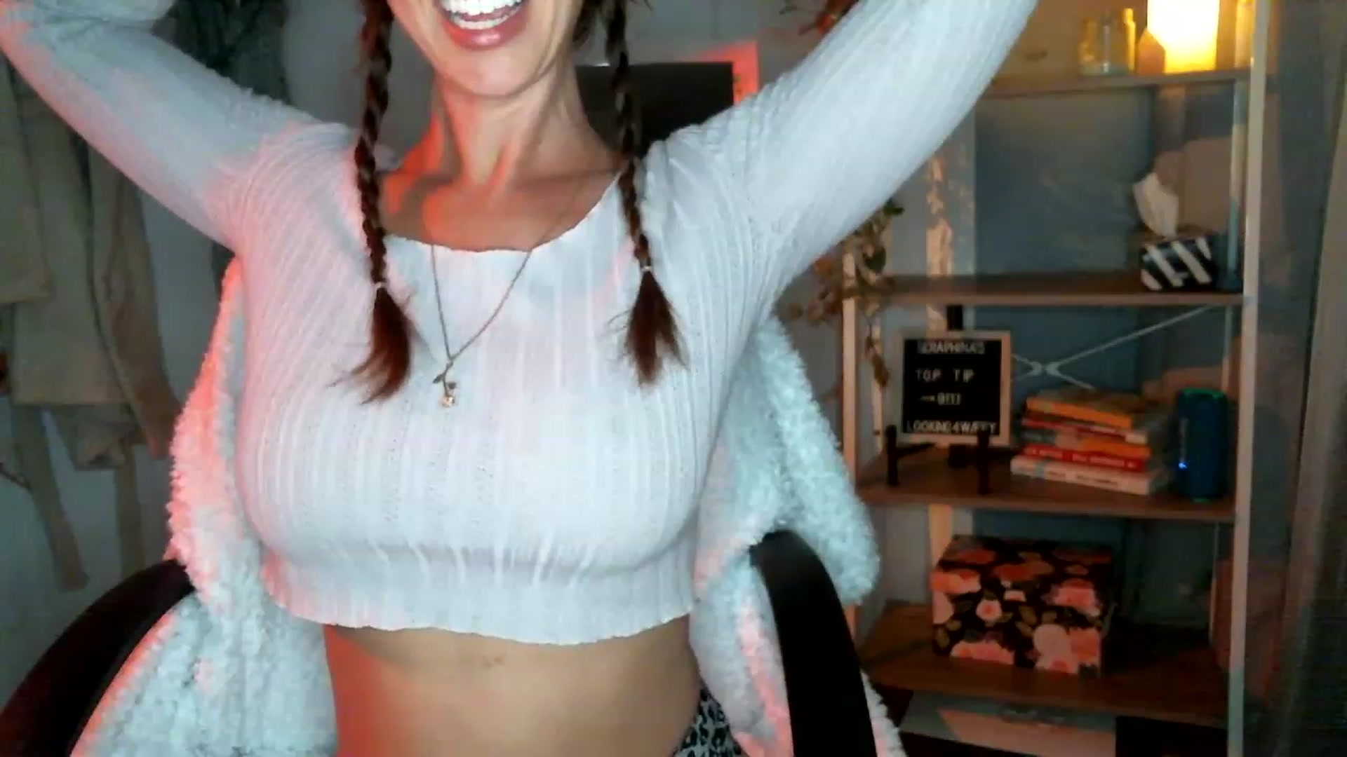 Gallery image thumbnail from SeraphinaR's myfreecams stream on, 06/09/2023, 02:23 image 11 of 20
