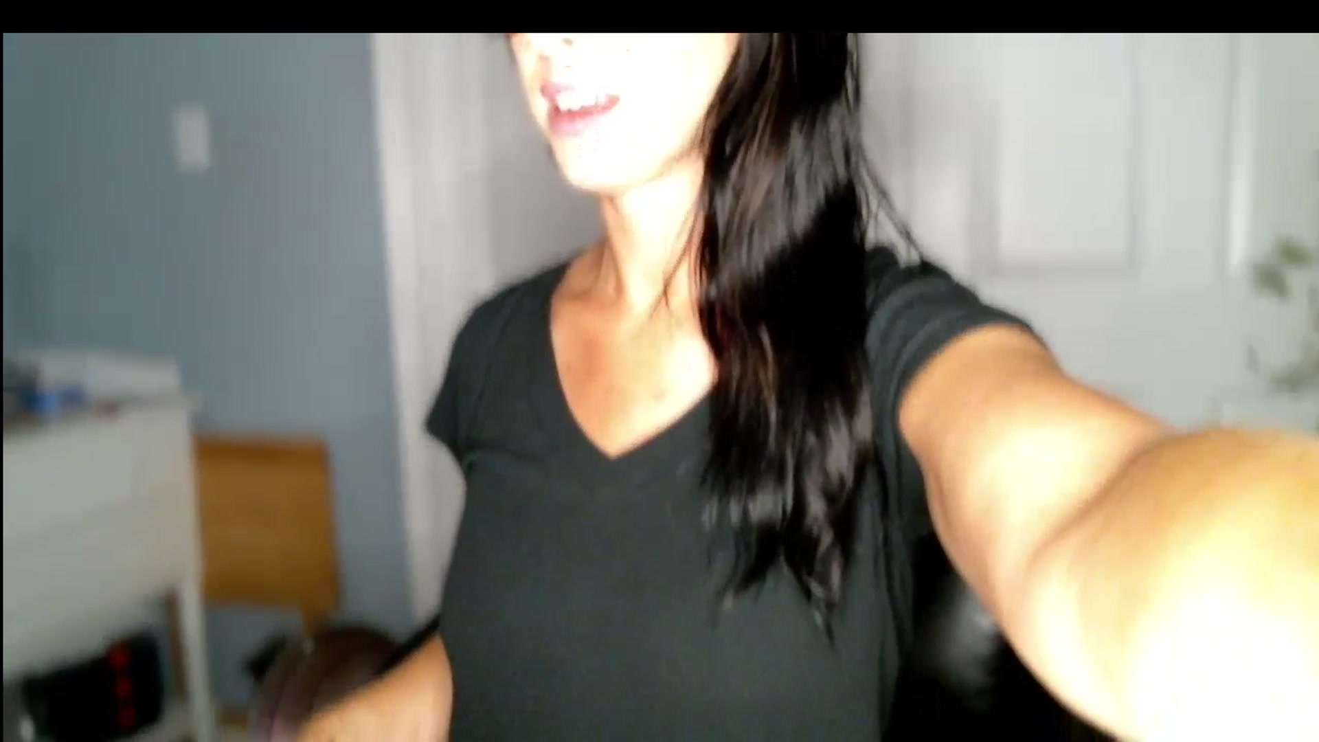 Gallery image thumbnail from SeraphinaR's myfreecams stream on, 07/17/2023, 16:00 image 8 of 20