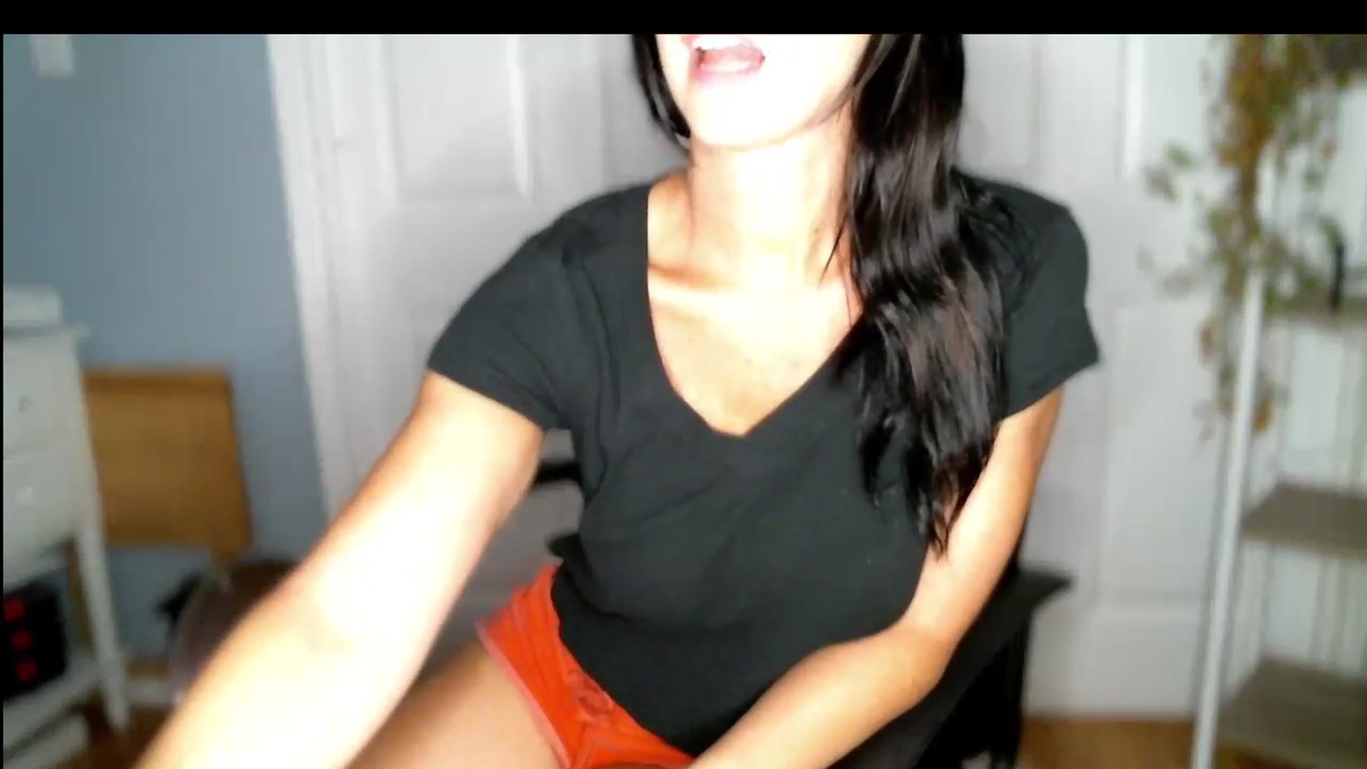 Gallery image thumbnail from SeraphinaR's myfreecams stream on, 07/17/2023, 16:00 image 9 of 20