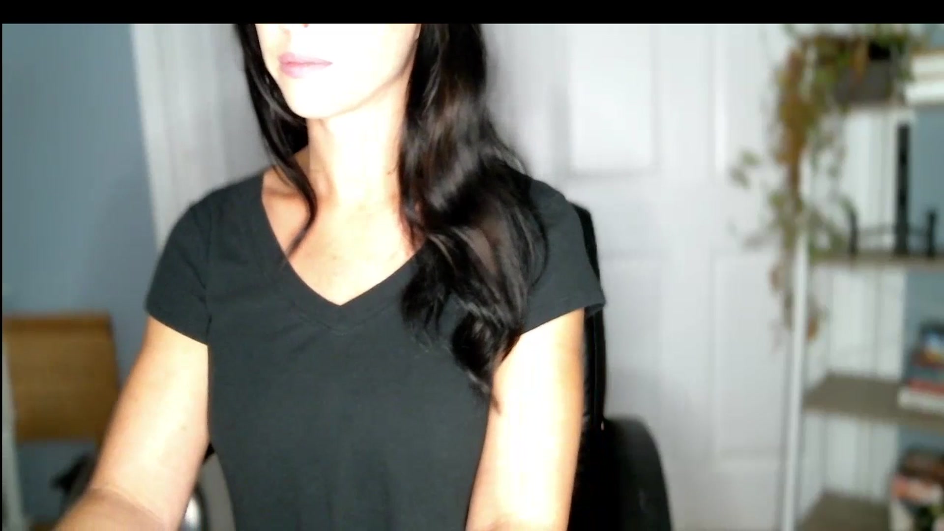 Gallery image thumbnail from SeraphinaR's myfreecams stream on, 07/17/2023, 16:00 image 4 of 20