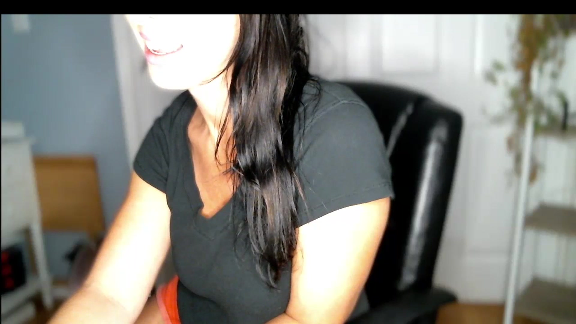 Gallery image thumbnail from SeraphinaR's myfreecams stream on, 07/17/2023, 16:00 image 10 of 20