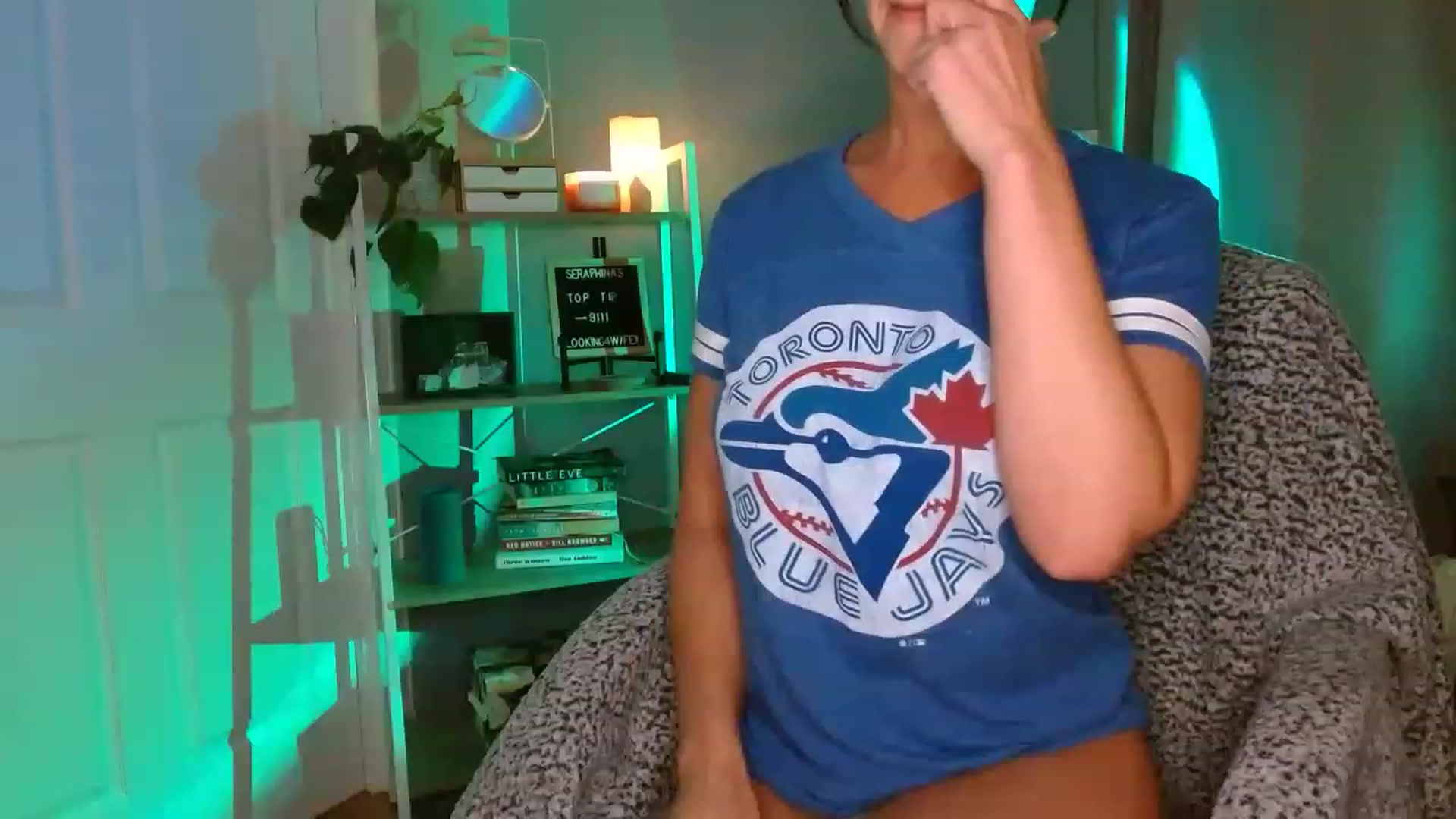 Gallery image thumbnail from SeraphinaR's myfreecams stream on, 08/01/2023, 02:09 image 15 of 20