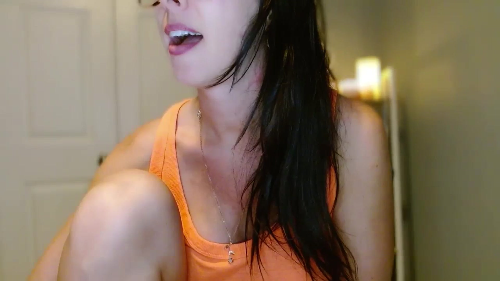Gallery image thumbnail from SeraphinaR's myfreecams stream on, 08/10/2023, 02:07 image 17 of 20