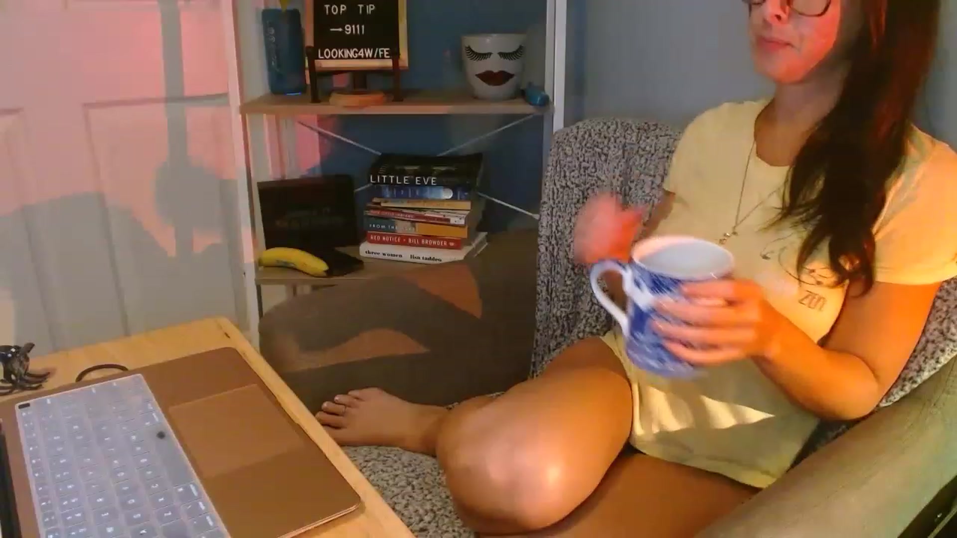 Gallery image thumbnail from SeraphinaR's myfreecams stream on, 08/16/2023, 14:16 image 9 of 20