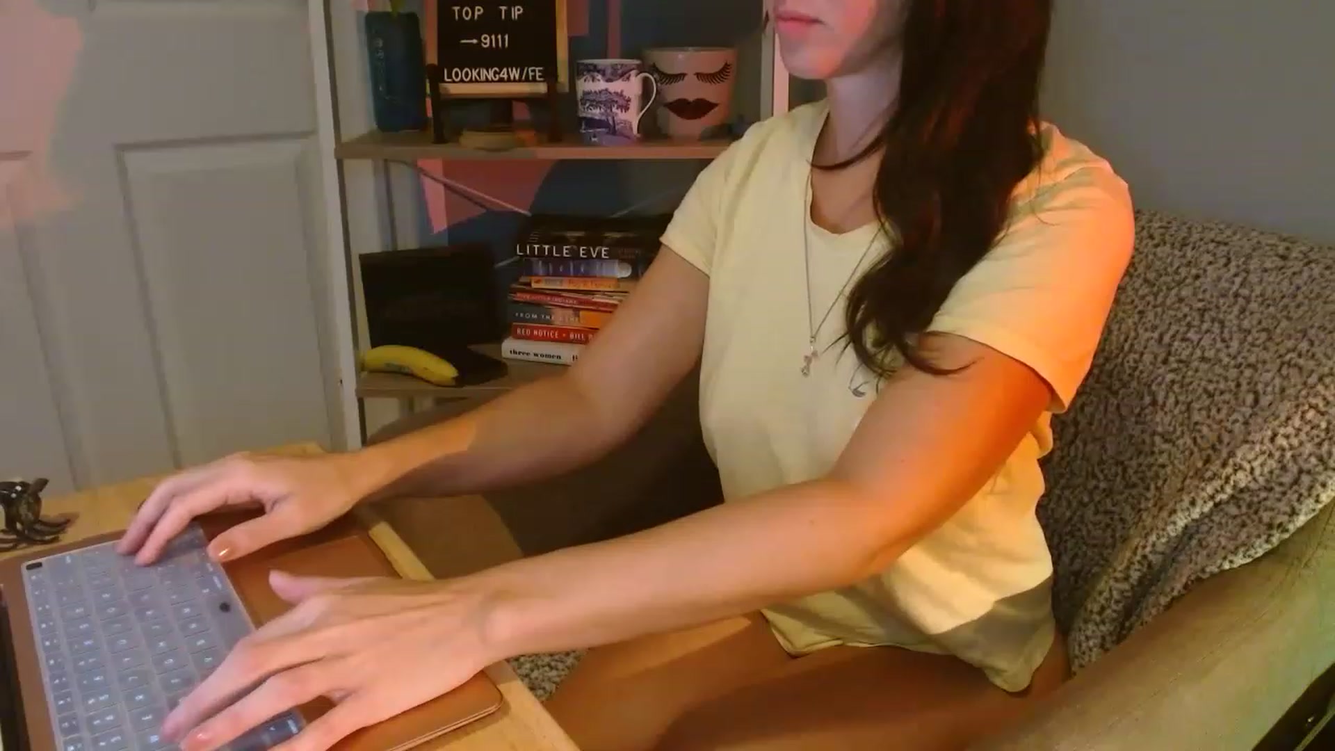 Gallery image thumbnail from SeraphinaR's myfreecams stream on, 08/16/2023, 14:16 image 5 of 20