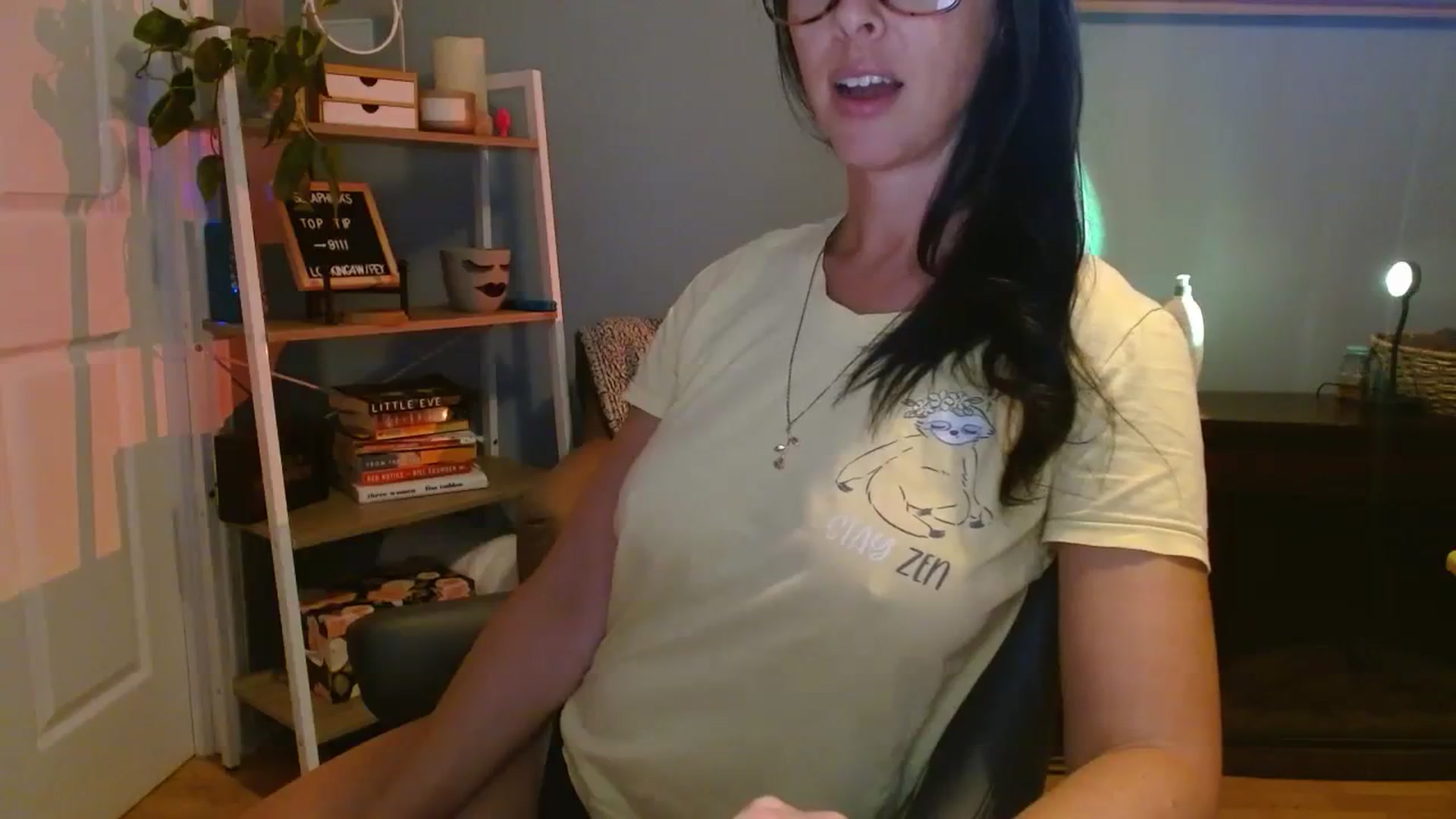 Gallery image thumbnail from SeraphinaR's myfreecams stream on, 08/16/2023, 15:32 image 6 of 20