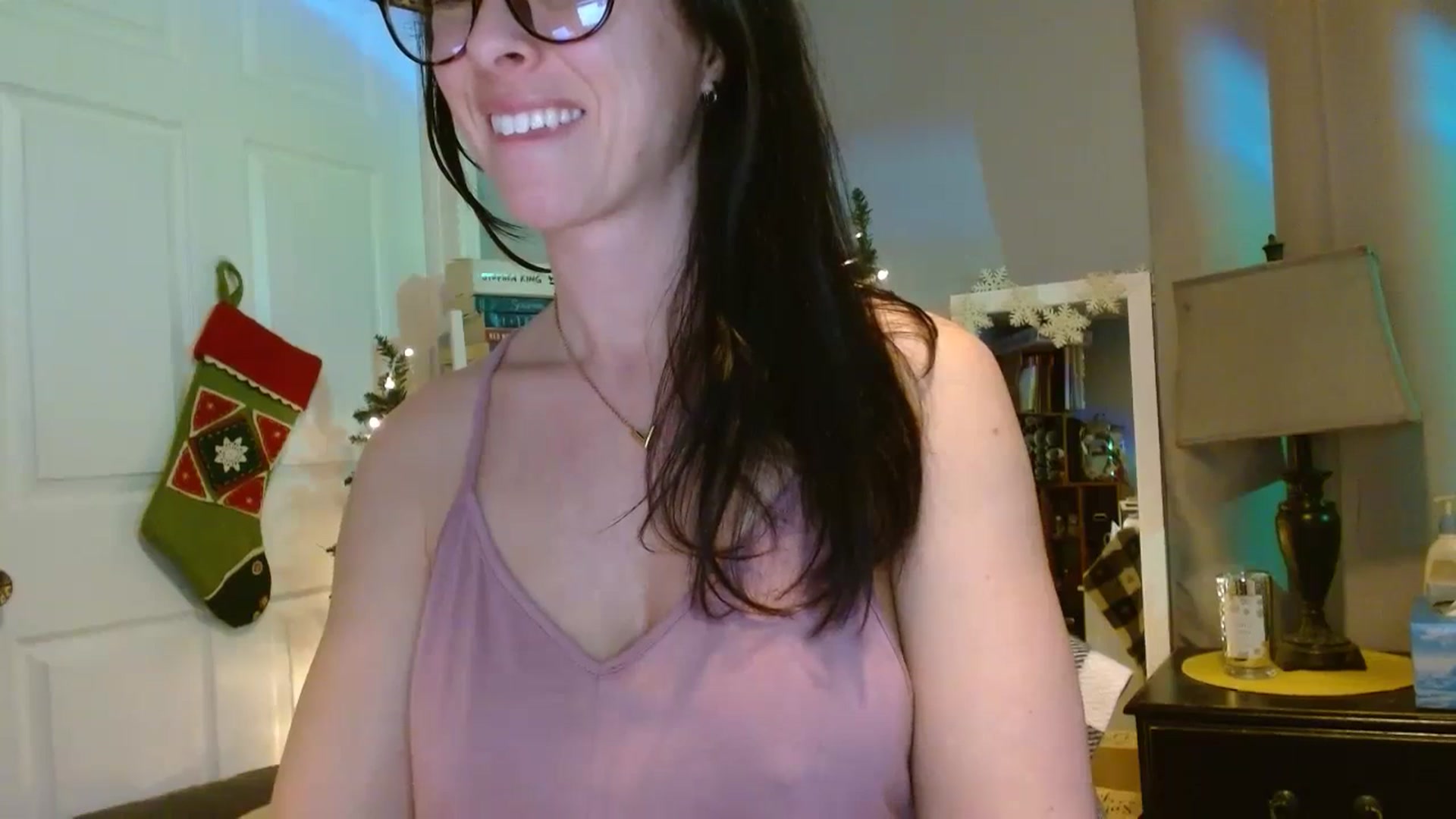 Gallery image thumbnail from SeraphinaR's myfreecams stream on, 12/04/2023, 03:24 image 15 of 20