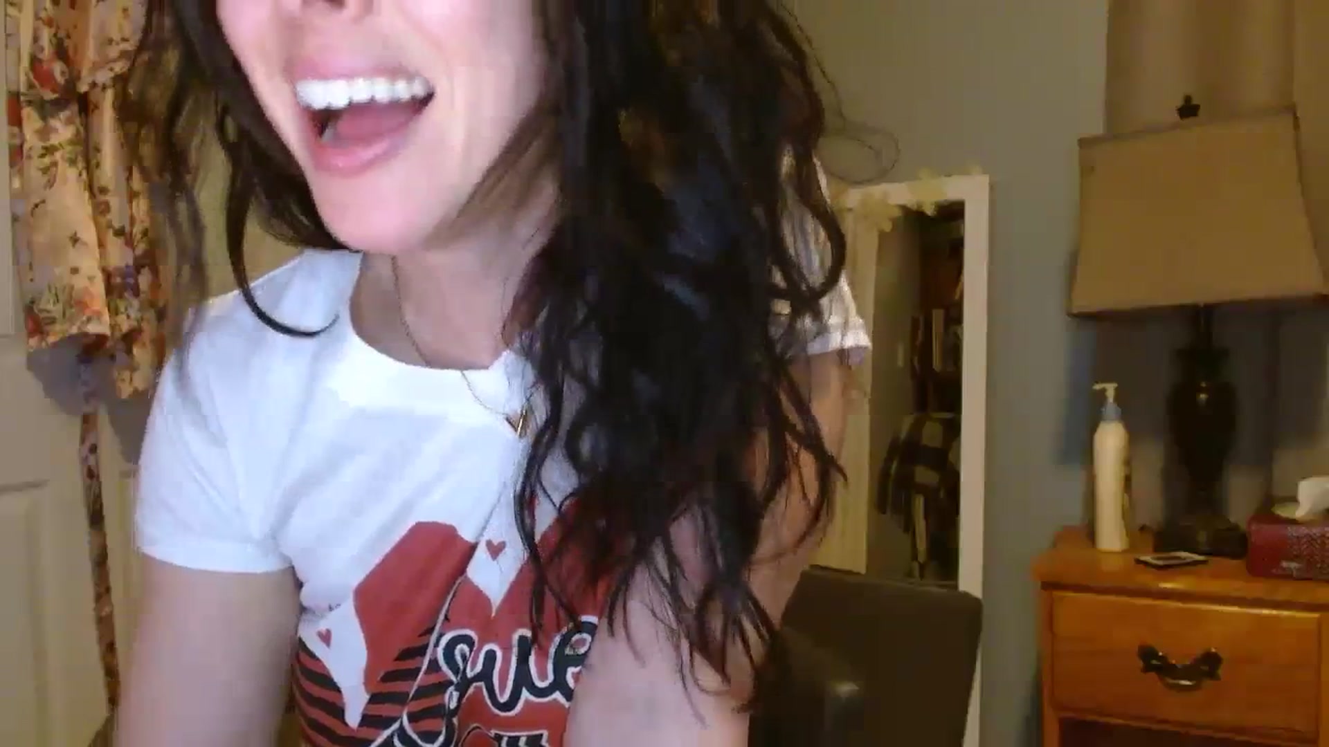 Gallery image thumbnail from SeraphinaR's myfreecams stream on, 02/15/2024, 24:44 image 18 of 20