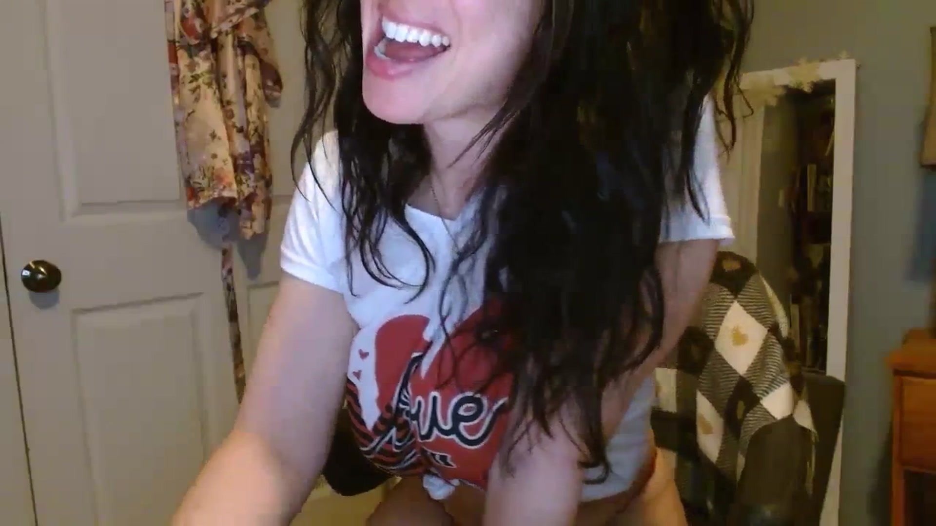 Gallery image thumbnail from SeraphinaR's myfreecams stream on, 02/15/2024, 01:35 image 10 of 20