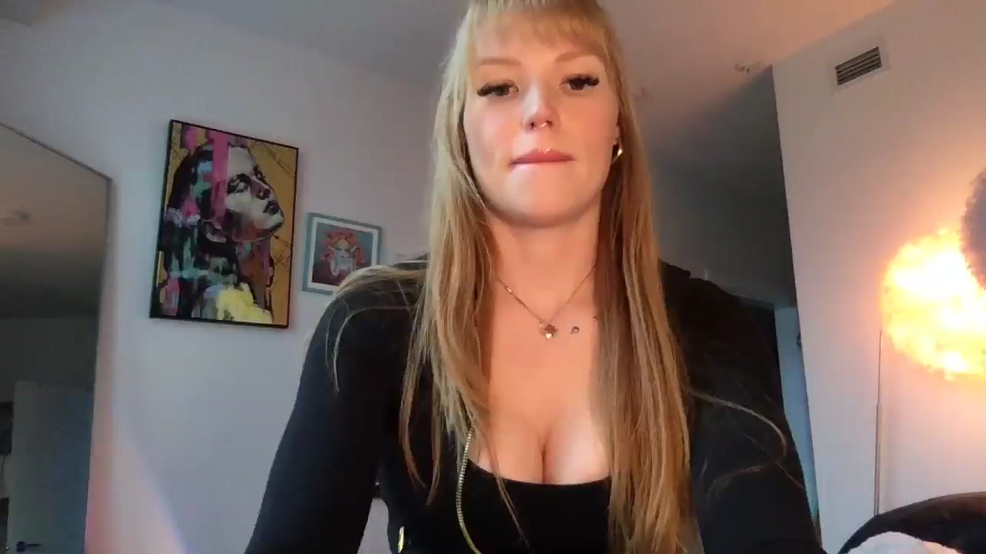 Gallery image thumbnail from Seraquinn_'s myfreecams stream on, 03/13/2025, 02:18 image 7 of 20