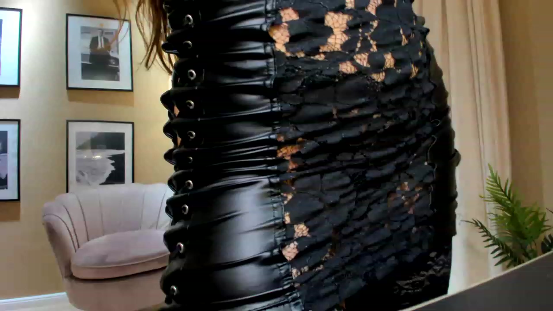 Gallery image thumbnail from SerenDYpity's myfreecams stream on, 11/19/2022, 23:29 image 6 of 20