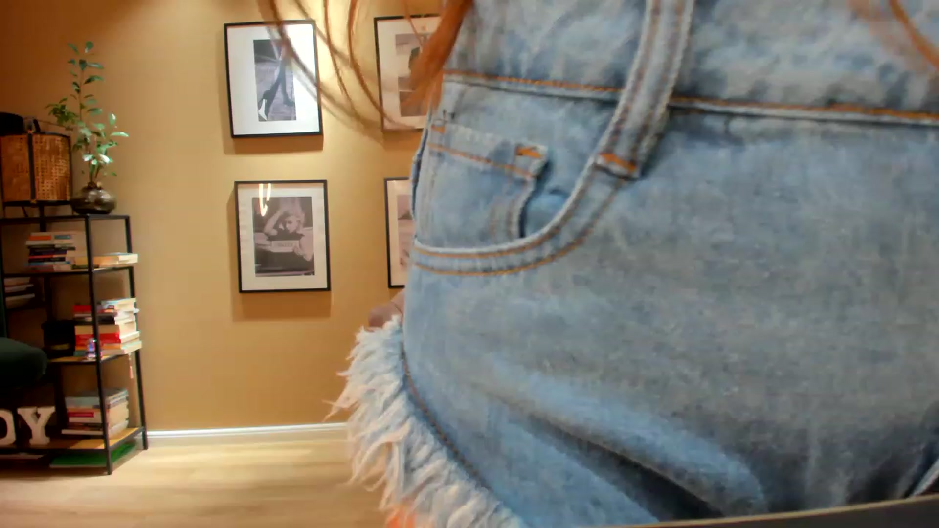 Gallery image thumbnail from SerenDYpity's myfreecams stream on, 12/06/2022, 23:59 image 19 of 20